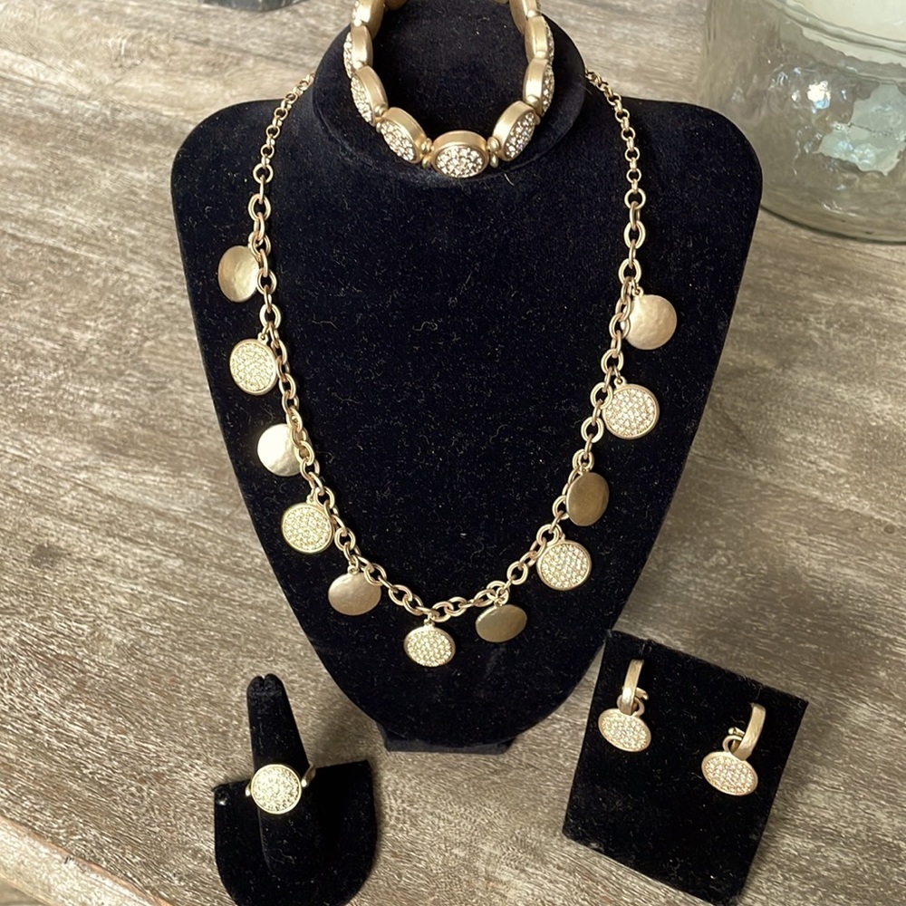 Chico’s Necklace Set